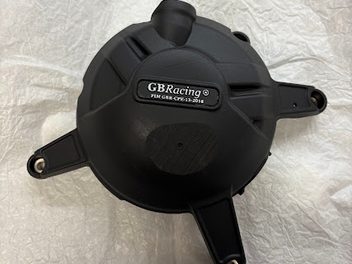 GBRacingのクラッチ2次カバー単体