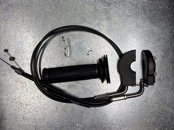 R25から外したACTIVEのスロットルキットTYPE-EVOとスイッチキットTYPE-2の一式