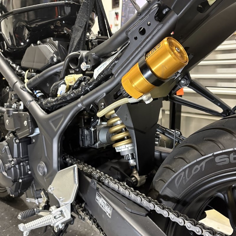 YZF-R3 リアサスペンション交換（オーリンズ YA 467）