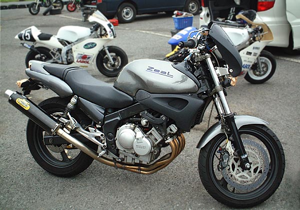 ZeaLサーキット走行